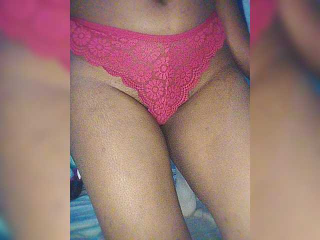 Bluemee live cam on BongaCams