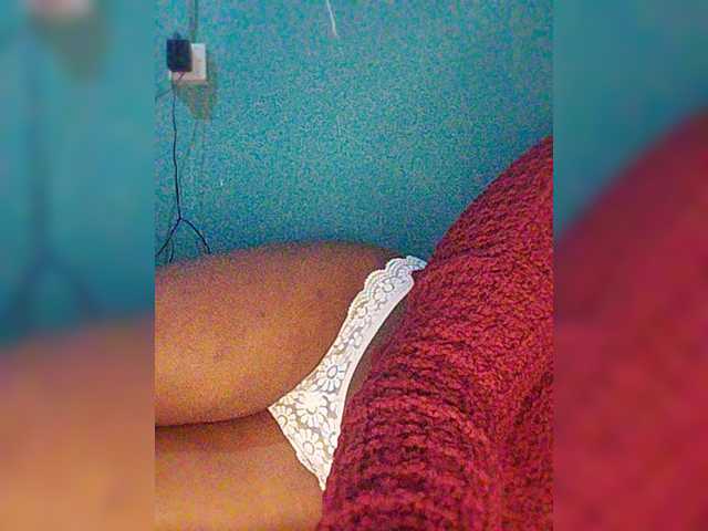 Bluemee live cam on BongaCams