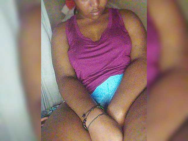 Bluemee live cam on BongaCams