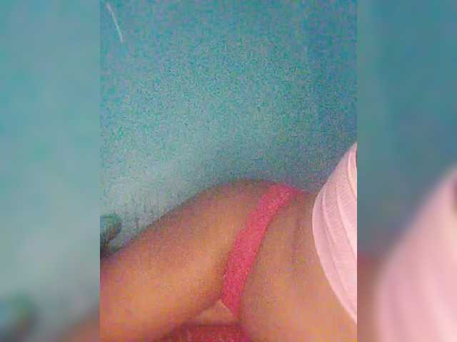Bluemee live cam on BongaCams