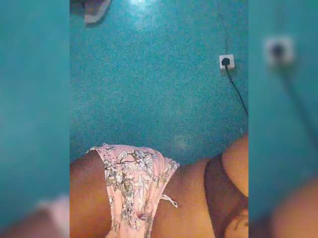 Bluemee live cam on BongaCams