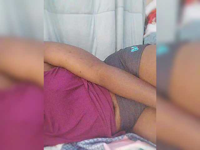 Bluemee live cam on BongaCams