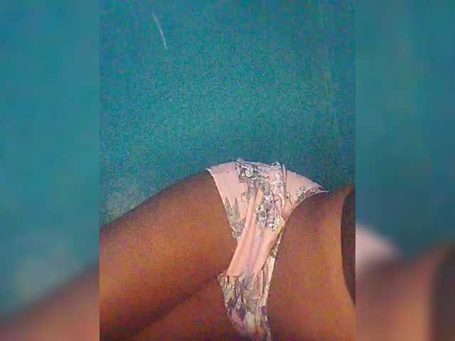 Bluemee live cam on BongaCams