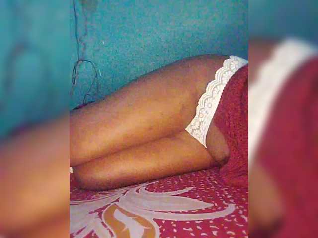 Bluemee live cam on BongaCams