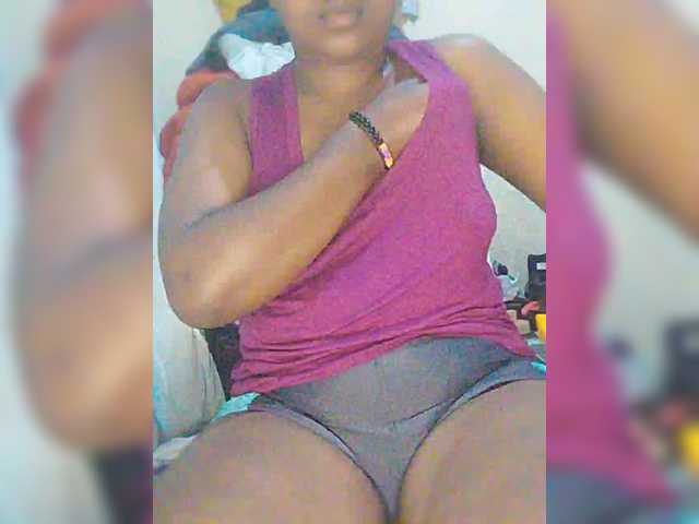 Bluemee live cam on BongaCams
