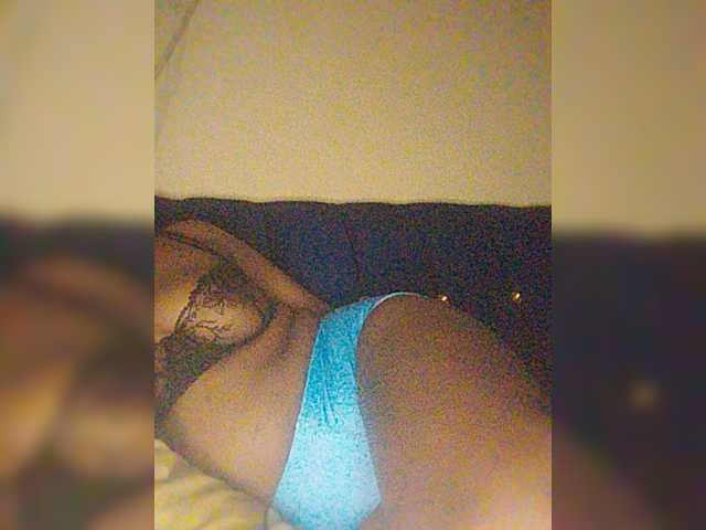 Bluemee live cam on BongaCams