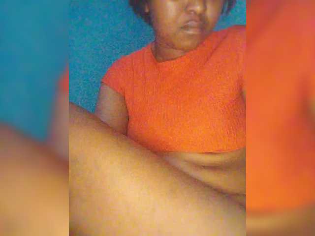 Bluemee live cam on BongaCams