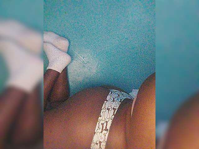 Bluemee live cam on BongaCams