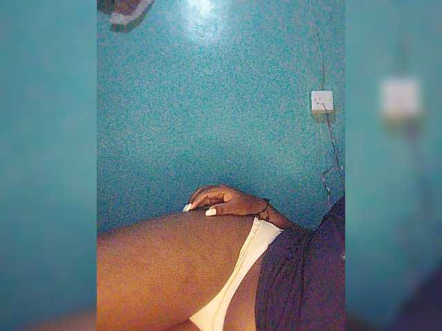 Bluemee live cam on BongaCams
