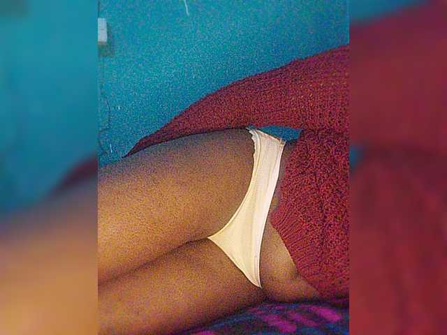 Bluemee live cam on BongaCams