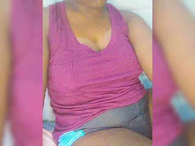 Bluemee live cam on BongaCams