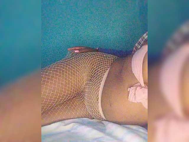 Bluemee live cam on BongaCams