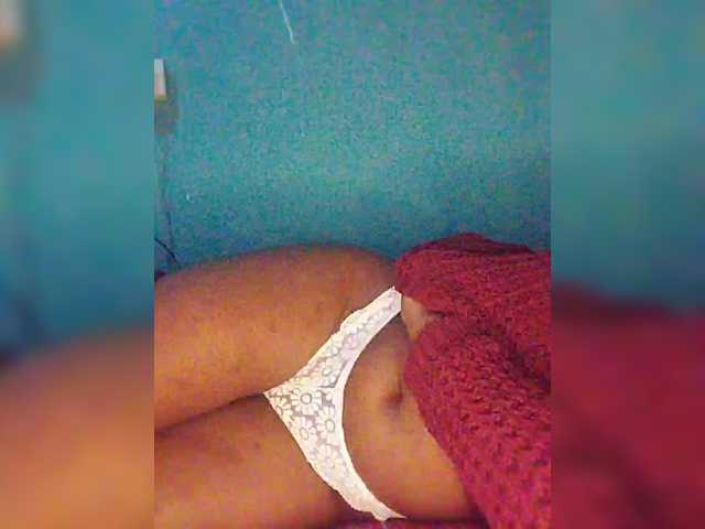 Bluemee live cam on BongaCams