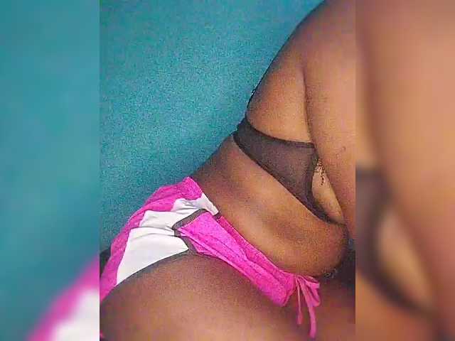 Bluemee live cam on BongaCams