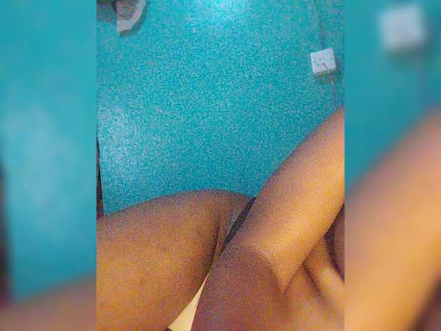 Bluemee live cam on BongaCams