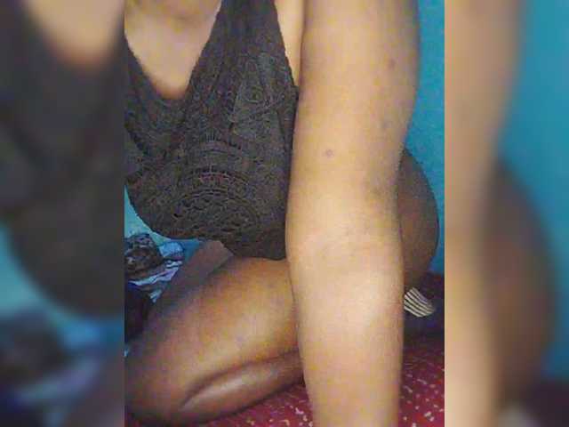 Bluemee live cam on BongaCams