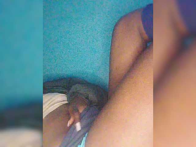 Bluemee live cam on BongaCams