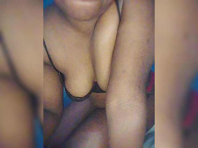 Bluemee live cam on BongaCams