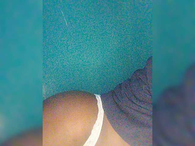 Bluemee live cam on BongaCams