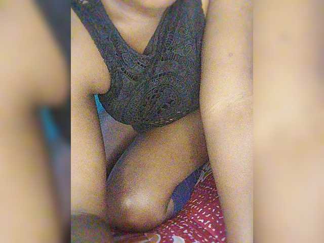 Bluemee live cam on BongaCams