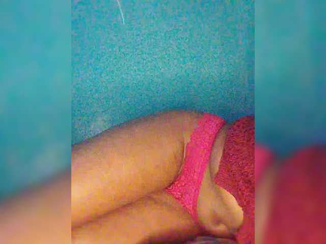 Bluemee live cam on BongaCams