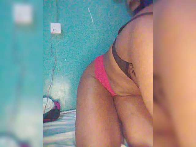 Bluemee live cam on BongaCams