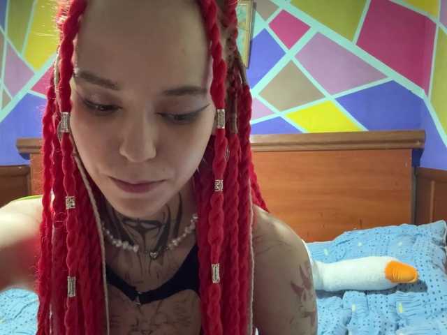 KuklaBraatz live cam on BongaCams