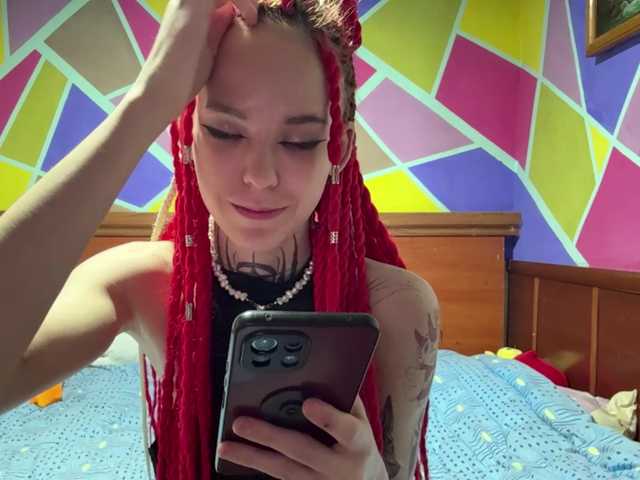 KuklaBraatz live cam on BongaCams