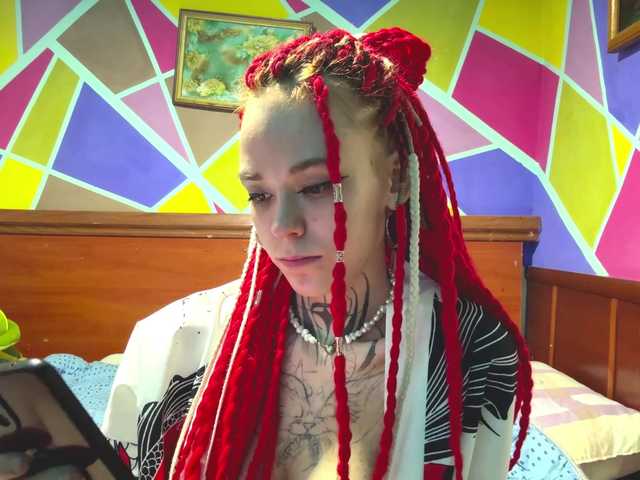 KuklaBraatz live cam on BongaCams