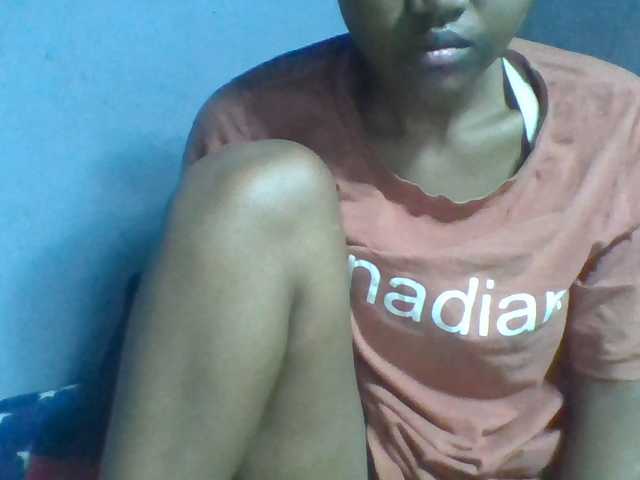 Rema-2 live cam on BongaCams