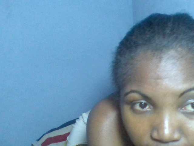 Rema-2 live webcam show