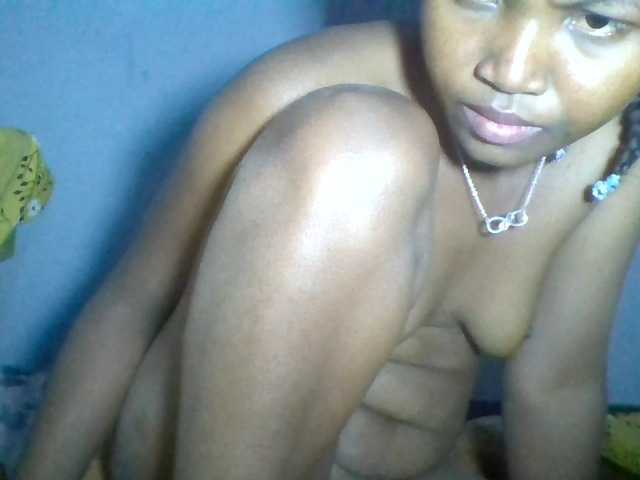 Rema-2 live cam on BongaCams