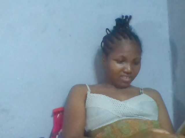Rema-2 live cam on BongaCams