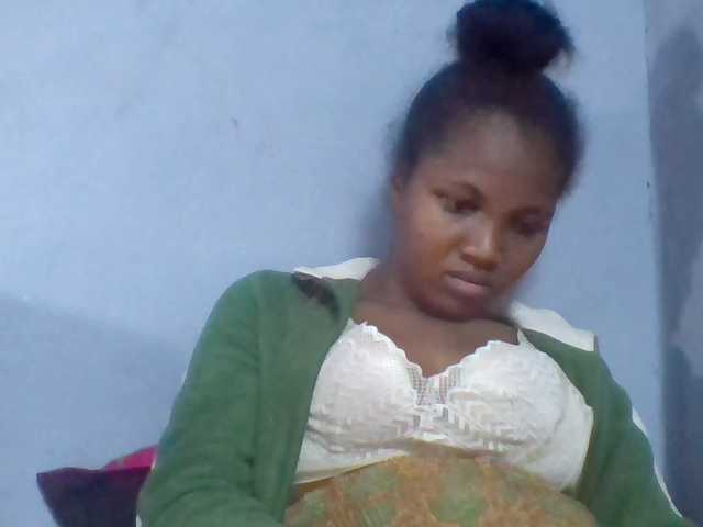 Rema-2 live cam on BongaCams