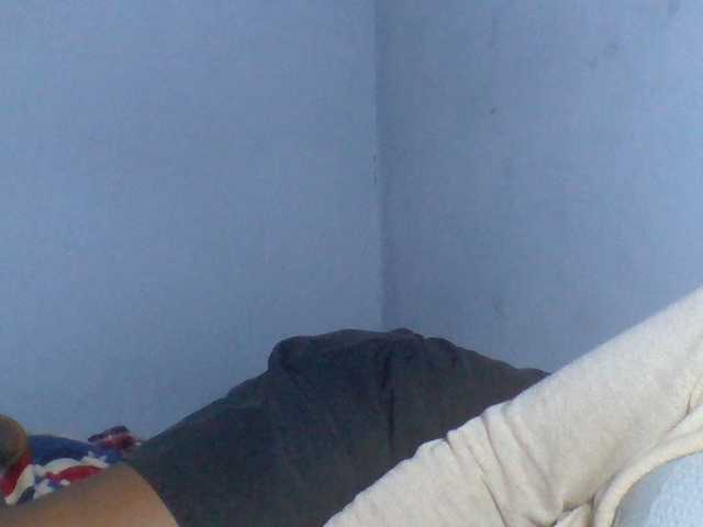 Rema-2 live cam on BongaCams