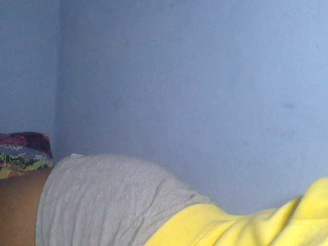 Rema-2 live webcam show