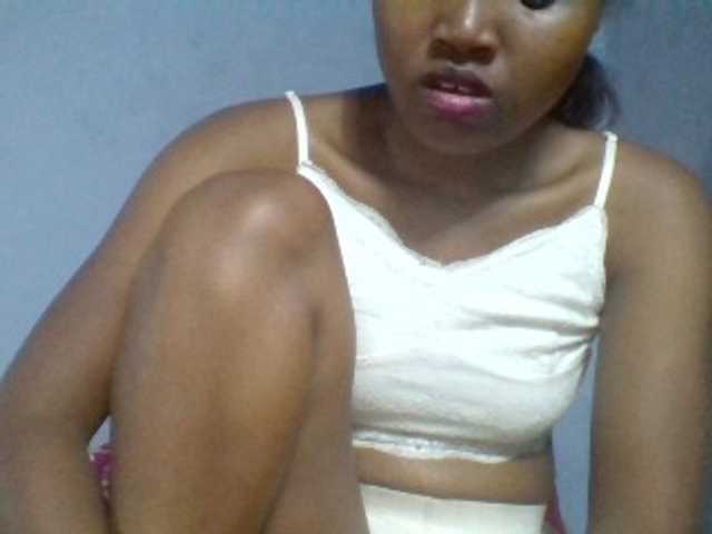 Rema-2, en vivo ahora en BongaCams