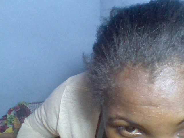 Rema-2 live webcam show