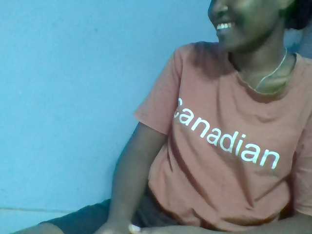 Rema-2 live cam on BongaCams
