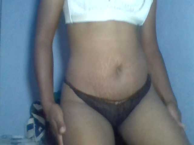 Rema-2 live cam on BongaCams