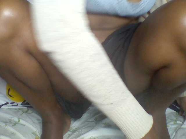 Rema-2 live webcam show