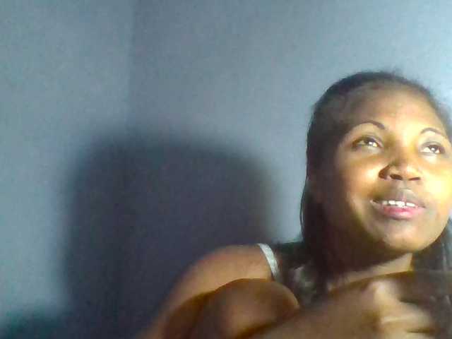 Rema-2 live webcam show