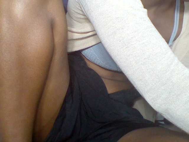 Rema-2 live webcam show