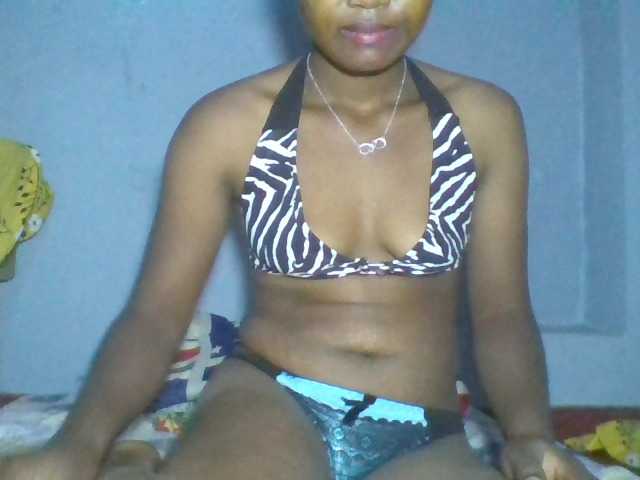 Rema-2 live cam on BongaCams