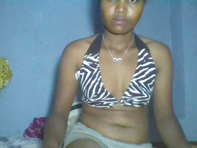 Rema-2 live cam on BongaCams