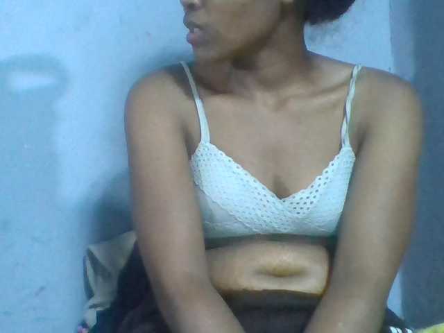 Rema-2 live cam on BongaCams