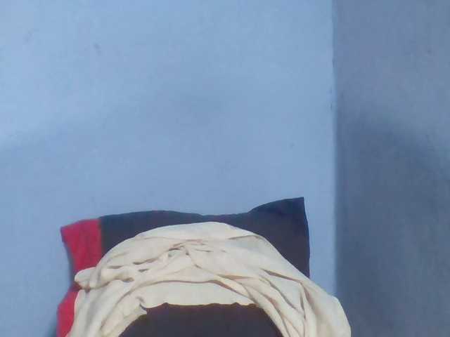 Rema-2 live cam on BongaCams