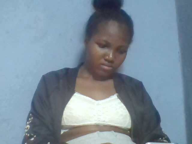 Rema-2 live cam on BongaCams