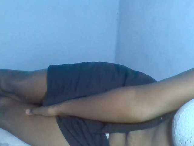 Rema-2 live webcam show