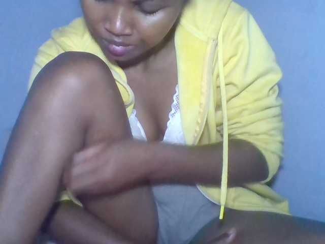 rema-2 live sex show